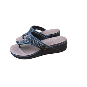 Crocs Monterey Diamanté Wedge Flip Womens Sandals. Size 8.